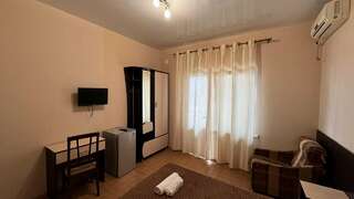 Гостиница Южный Лазаревское Стандартный трехместный номер-4